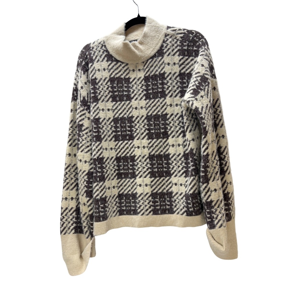 Belle by Belldini XL Cream Black Plaid Mock Neck Fuzzy Eyelash Knit Sweater